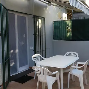 https://karina.hotelitalianriviera.com