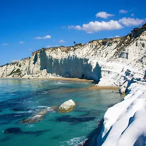 https://casa-vacanze-perla-marina-92014.sicilyhotelsitaly.net